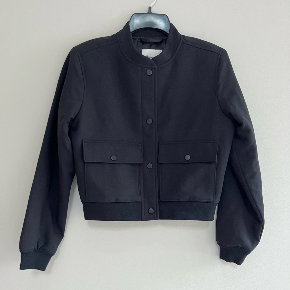 Abercrombie & Fitch Soft Structured Short Lined Bomber Jacket in Black, size XS